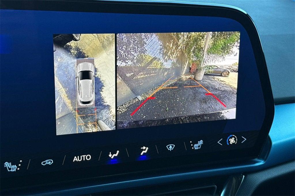 new 2025 Chevrolet Equinox EV car, priced at $40,204