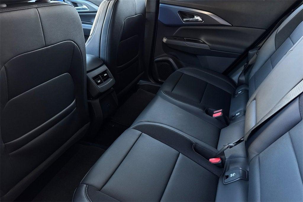 new 2025 Chevrolet Equinox EV car, priced at $40,204