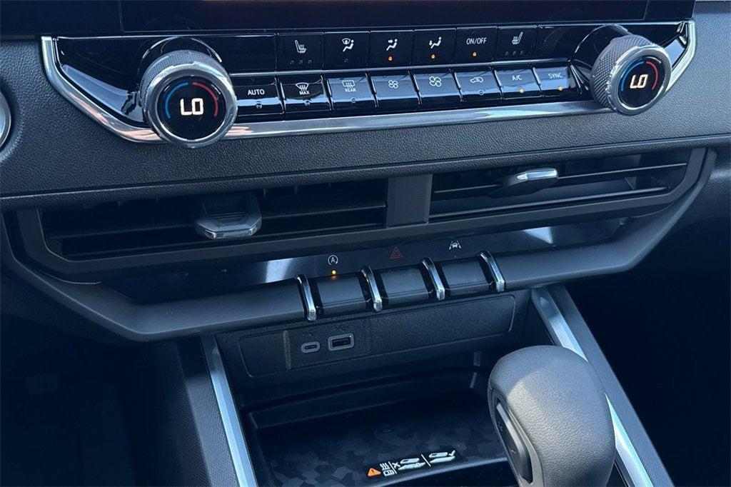 new 2026 Chevrolet Colorado car, priced at $45,689