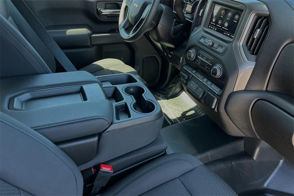 new 2024 Chevrolet Silverado 3500 car, priced at $65,113