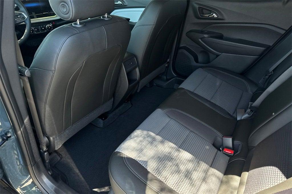 new 2025 Chevrolet Trax car, priced at $24,211