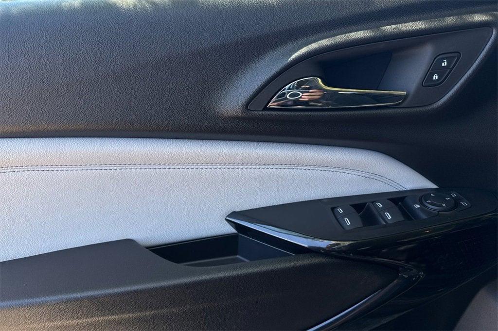 new 2025 Chevrolet Trax car, priced at $24,211