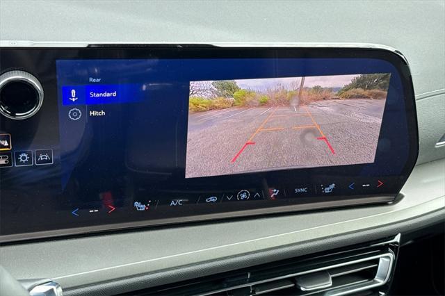 new 2025 Chevrolet Traverse car, priced at $41,439