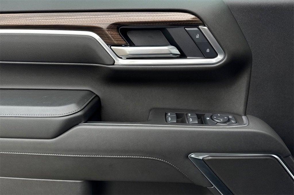new 2025 Chevrolet Silverado 1500 car, priced at $41,694