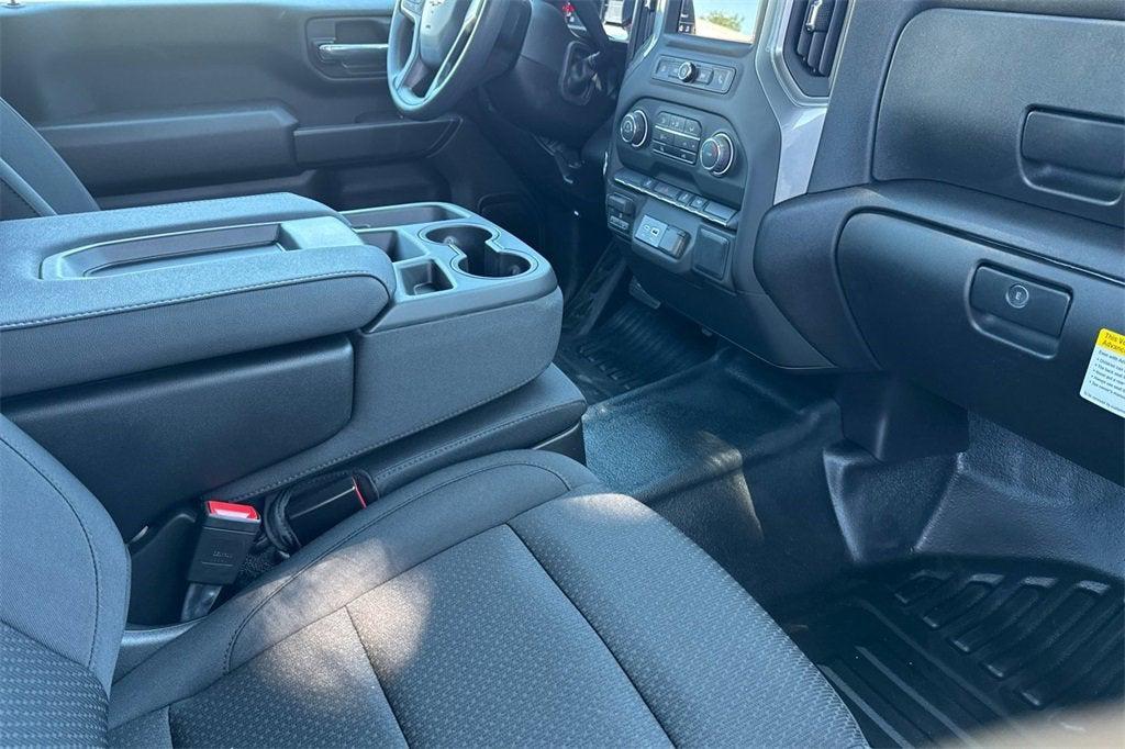 new 2025 Chevrolet Silverado 2500 car, priced at $59,717