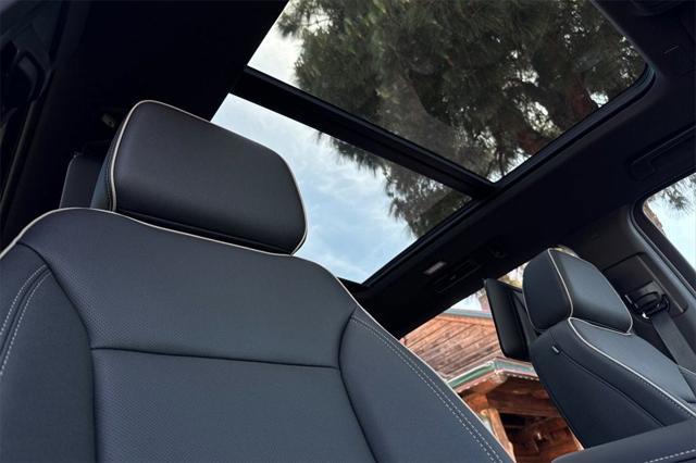 new 2025 Chevrolet Suburban car, priced at $88,698
