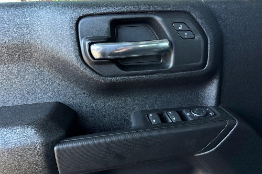 new 2025 Chevrolet Silverado 1500 car, priced at $52,818