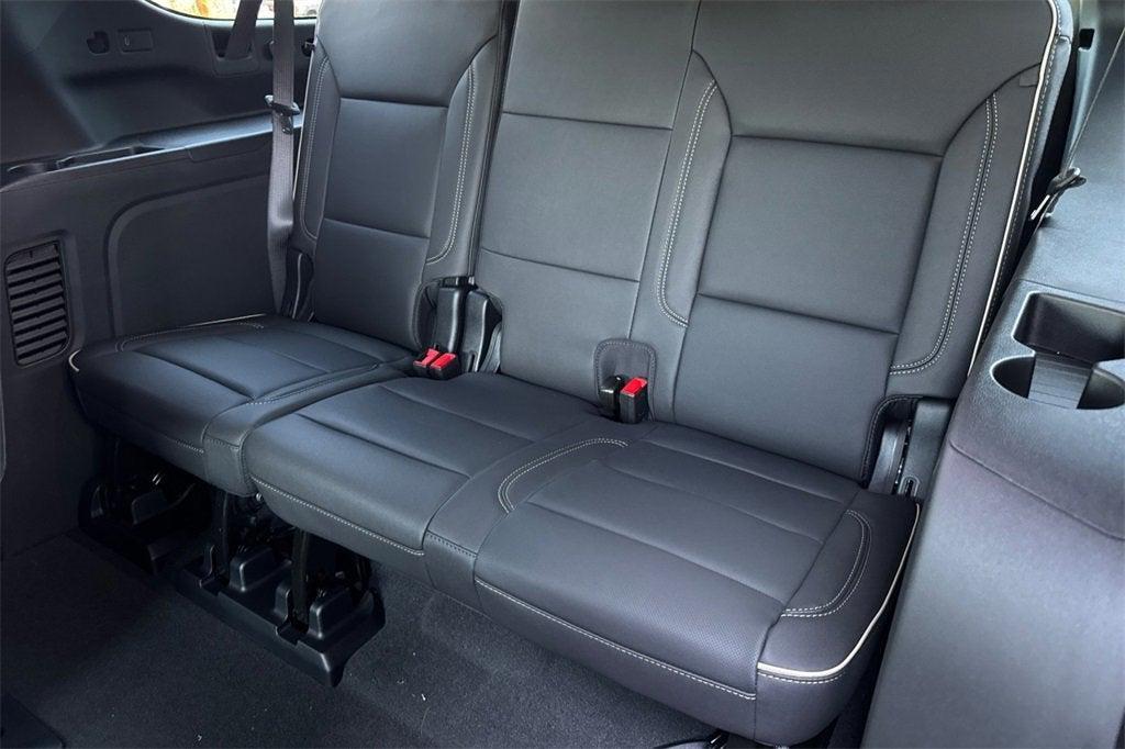 new 2025 Chevrolet Suburban car, priced at $76,691