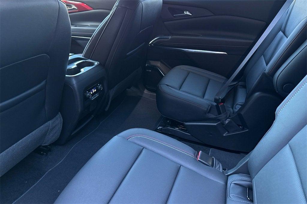 new 2026 Chevrolet Traverse car, priced at $56,380