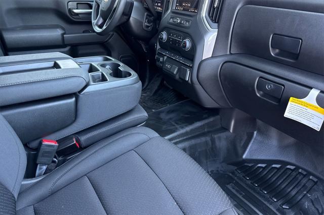 new 2025 Chevrolet Silverado 2500 car, priced at $61,028