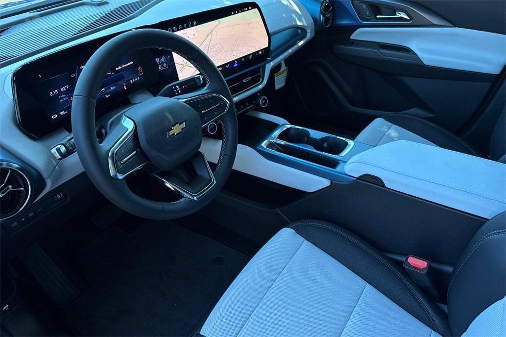 new 2025 Chevrolet Equinox EV car, priced at $39,719