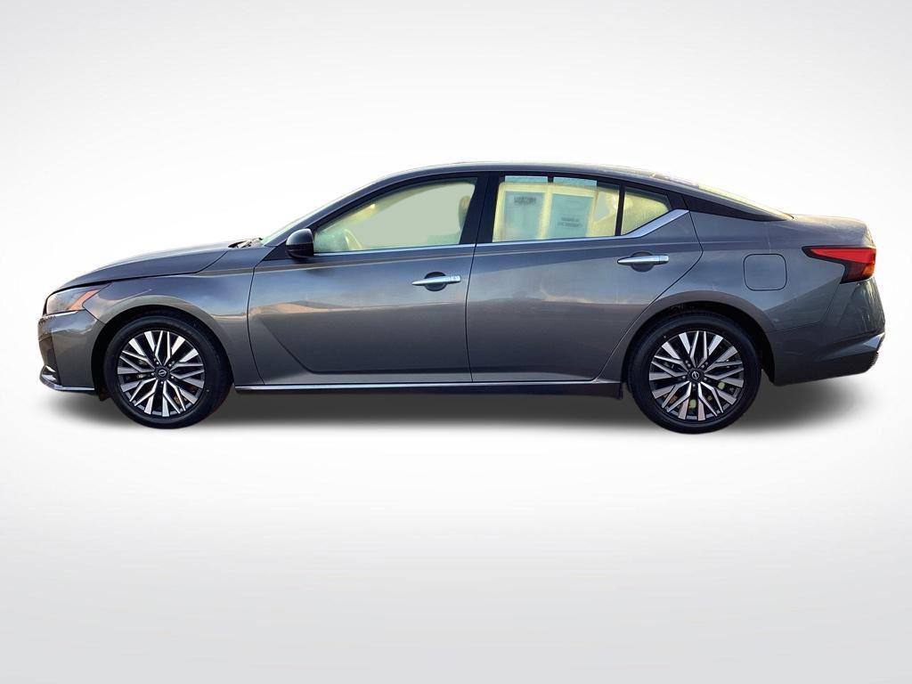 used 2024 Nissan Altima car, priced at $20,656