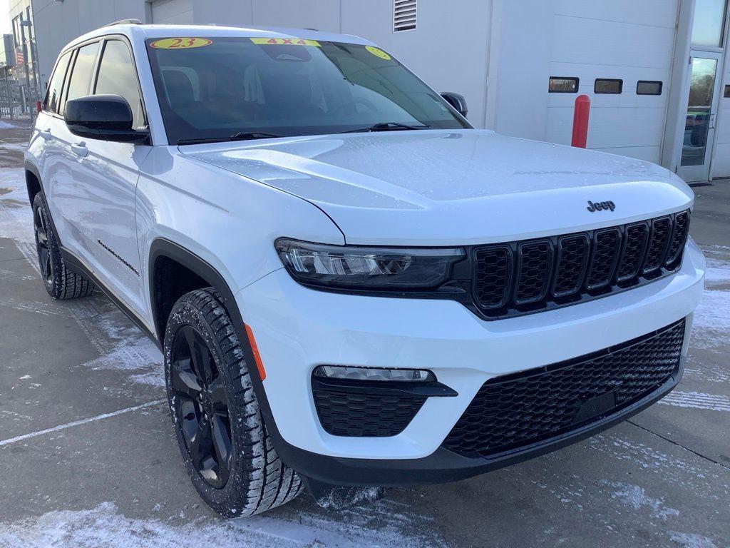 used 2023 Jeep Grand Cherokee car, priced at $33,419