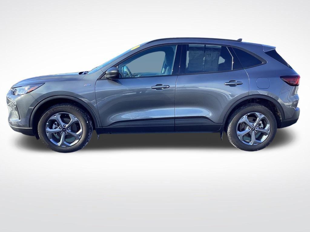 used 2025 Ford Escape car, priced at $29,267
