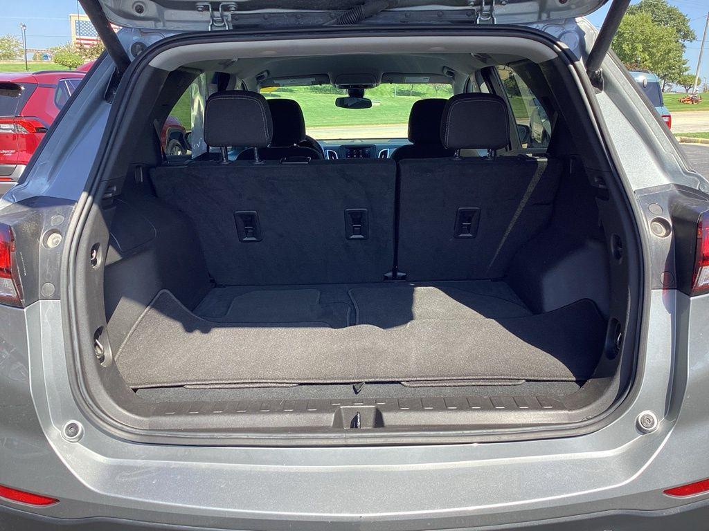 used 2024 Chevrolet Equinox car, priced at $22,319