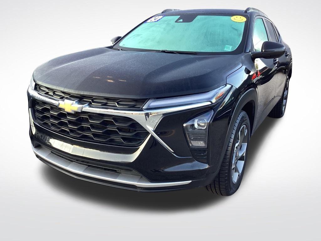 used 2024 Chevrolet Trax car, priced at $23,407