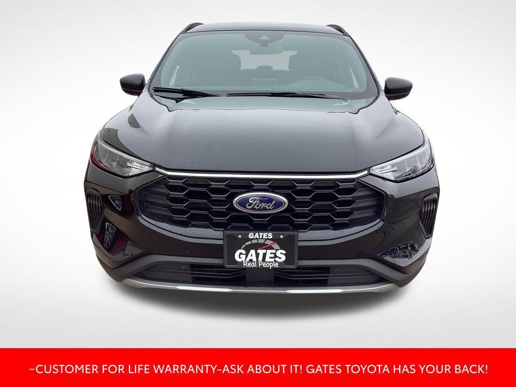 used 2025 Ford Escape car, priced at $28,000
