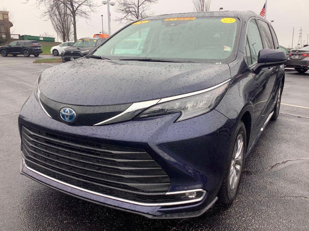 used 2024 Toyota Sienna car, priced at $48,067