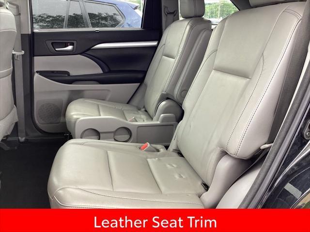 used 2018 Toyota Highlander car, priced at $22,765