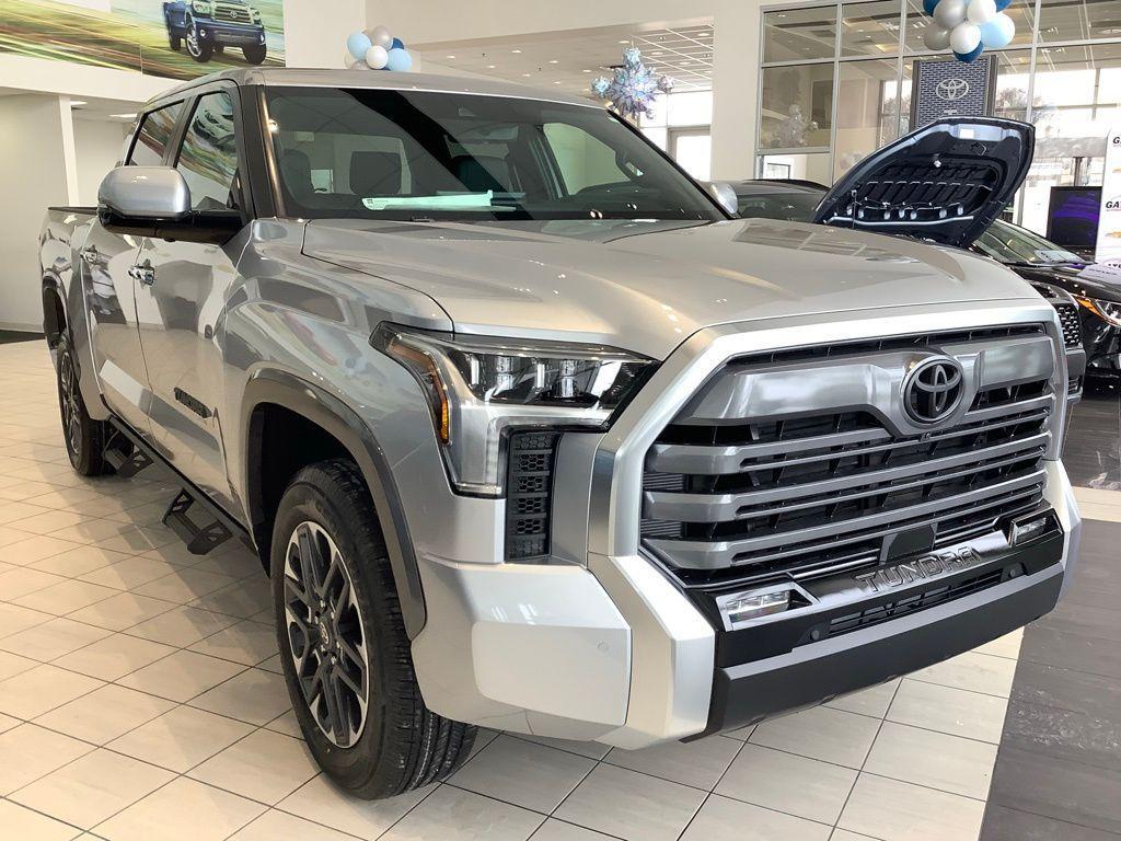 new 2025 Toyota Tundra car