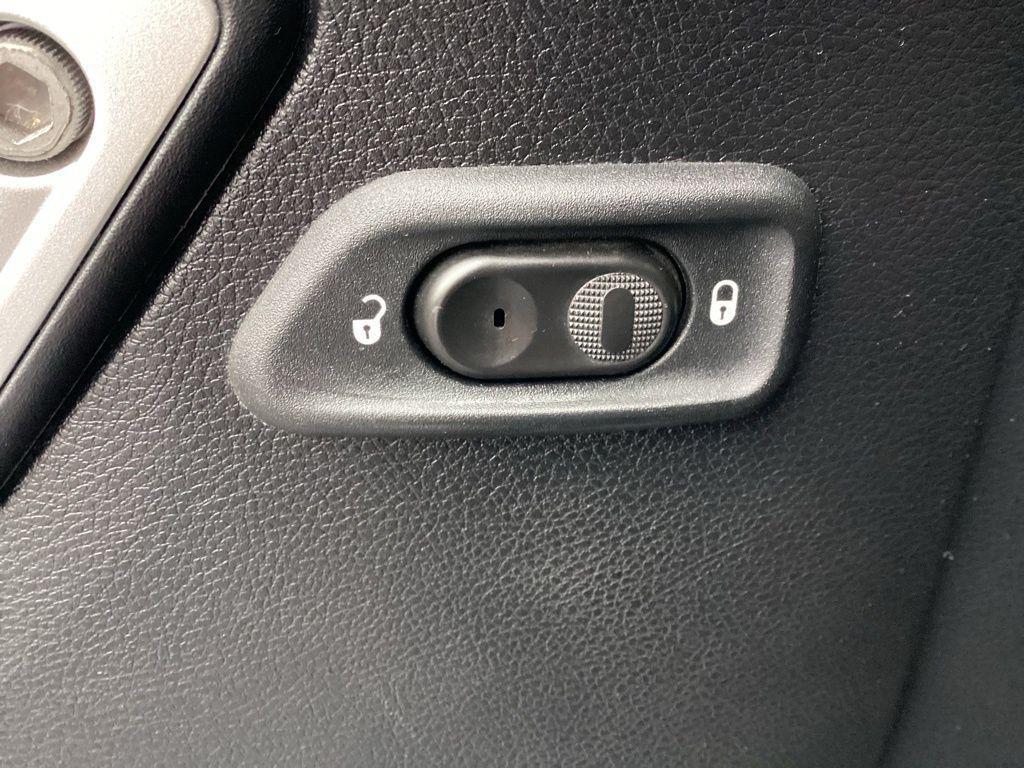 used 2015 Jeep Wrangler Unlimited car, priced at $19,985