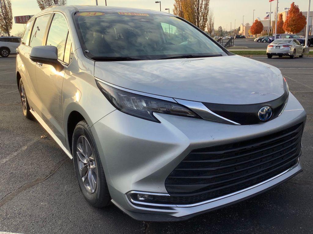 used 2024 Toyota Sienna car, priced at $46,957