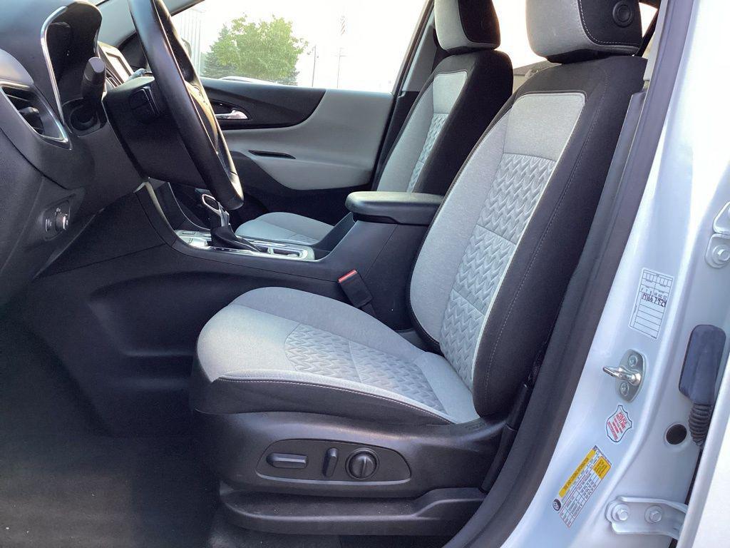 used 2024 Chevrolet Equinox car, priced at $22,281