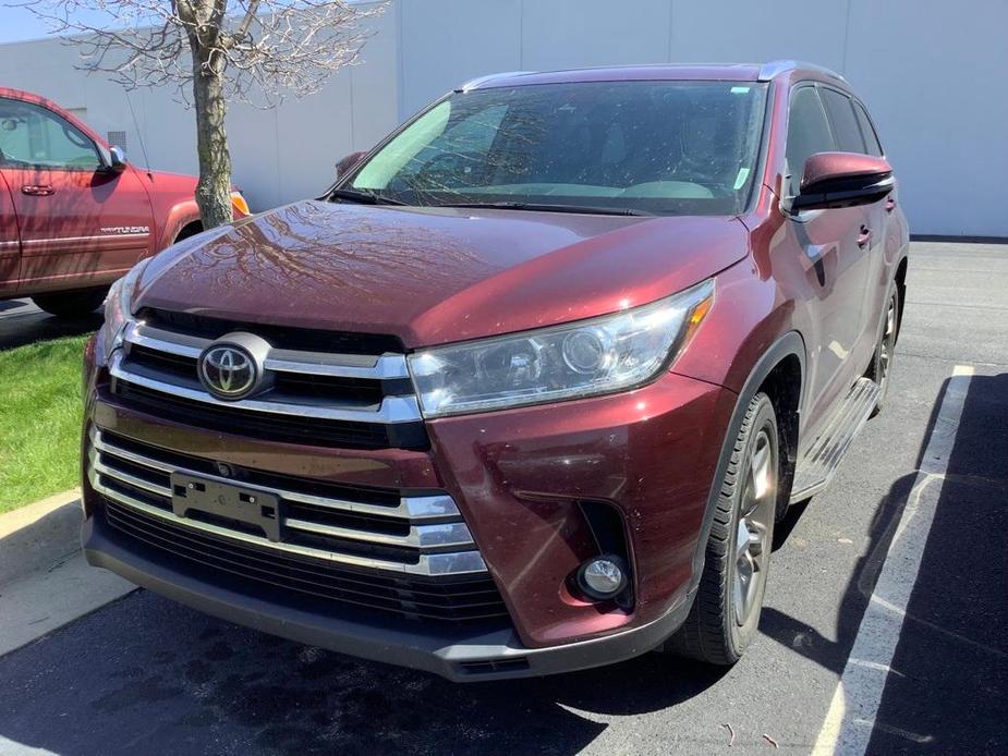 used 2018 Toyota Highlander car, priced at $26,667