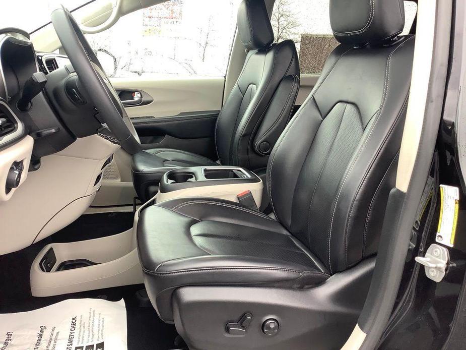 used 2023 Chrysler Pacifica car, priced at $25,597