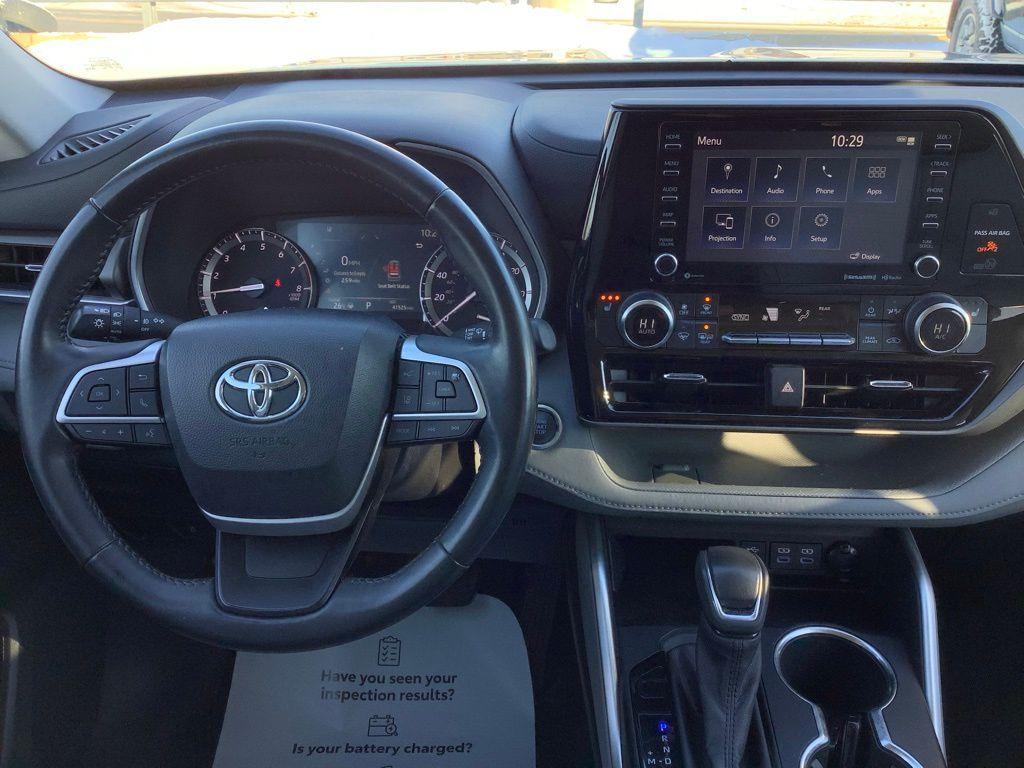 used 2022 Toyota Highlander car, priced at $37,315