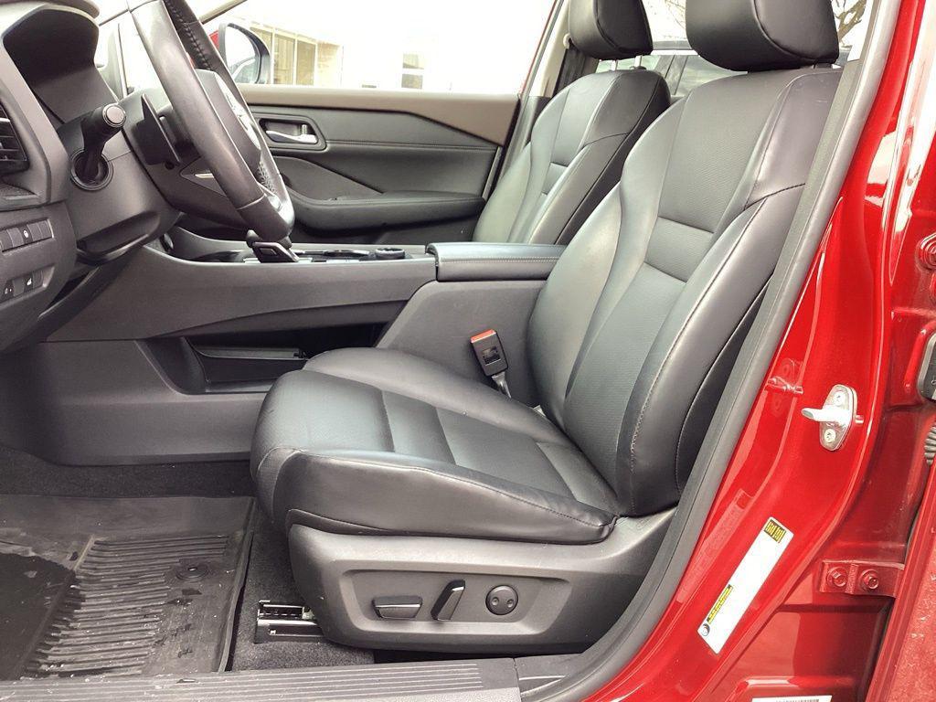 used 2023 Nissan Rogue car, priced at $22,908