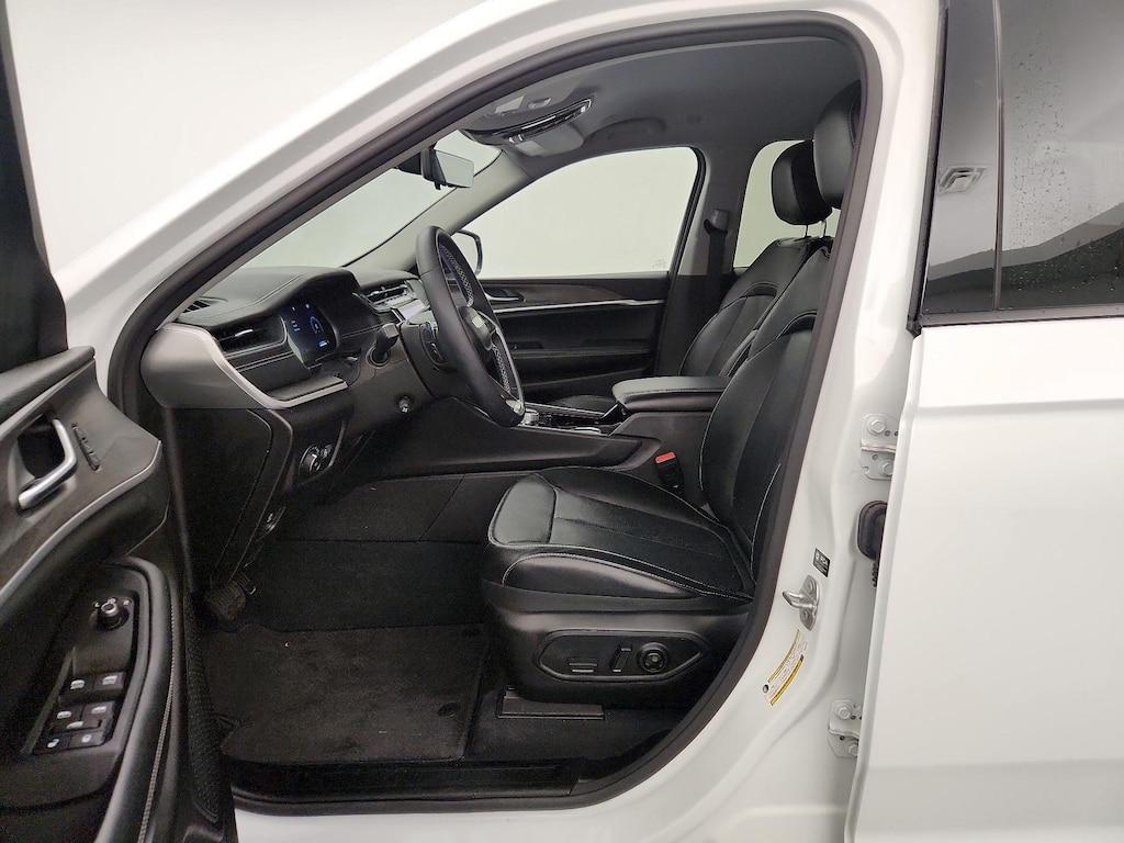 used 2023 Jeep Grand Cherokee car, priced at $38,998