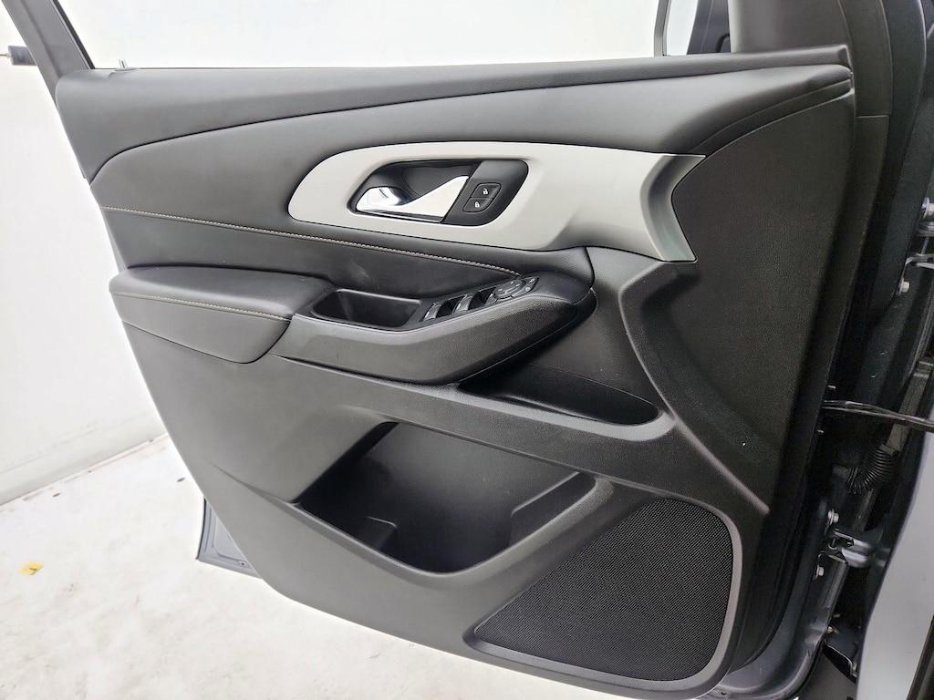 used 2021 Chevrolet Traverse car, priced at $24,998
