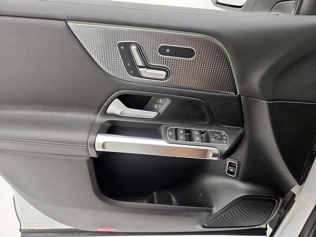 used 2021 Mercedes-Benz GLB 250 car, priced at $29,998
