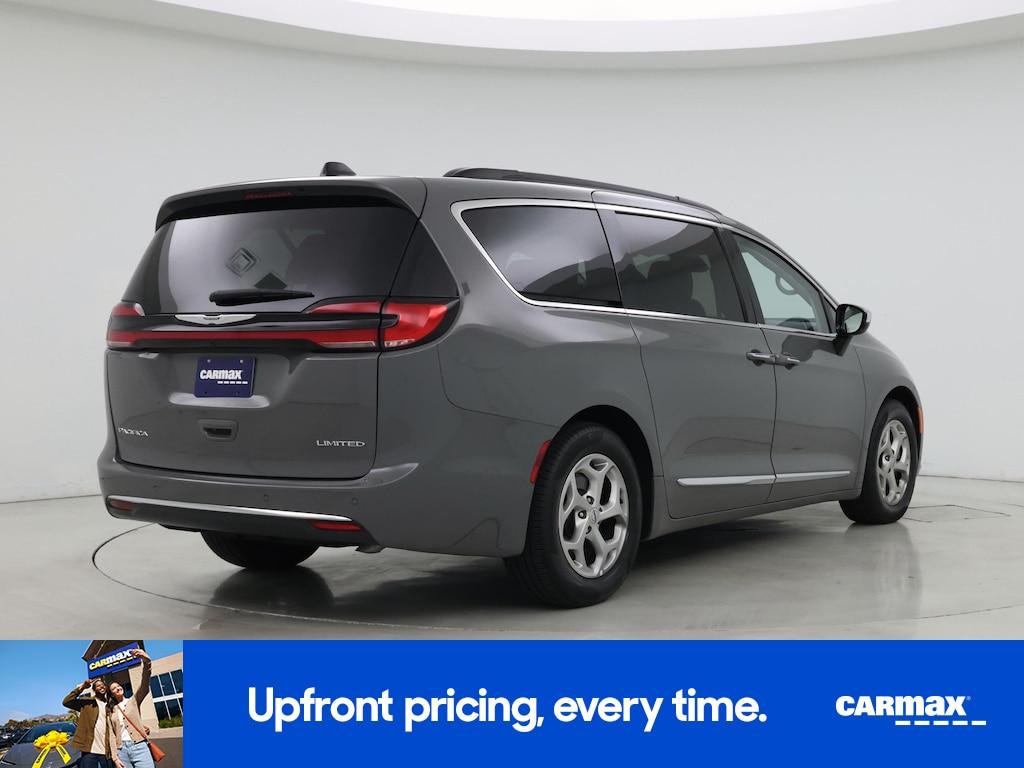 used 2023 Chrysler Pacifica car, priced at $37,998