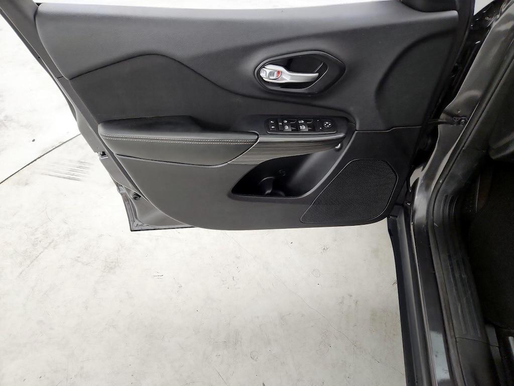 used 2016 Jeep Cherokee car, priced at $13,599