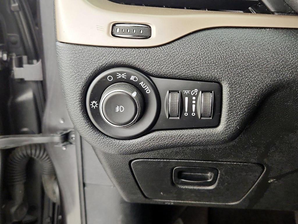 used 2016 Jeep Cherokee car, priced at $13,599