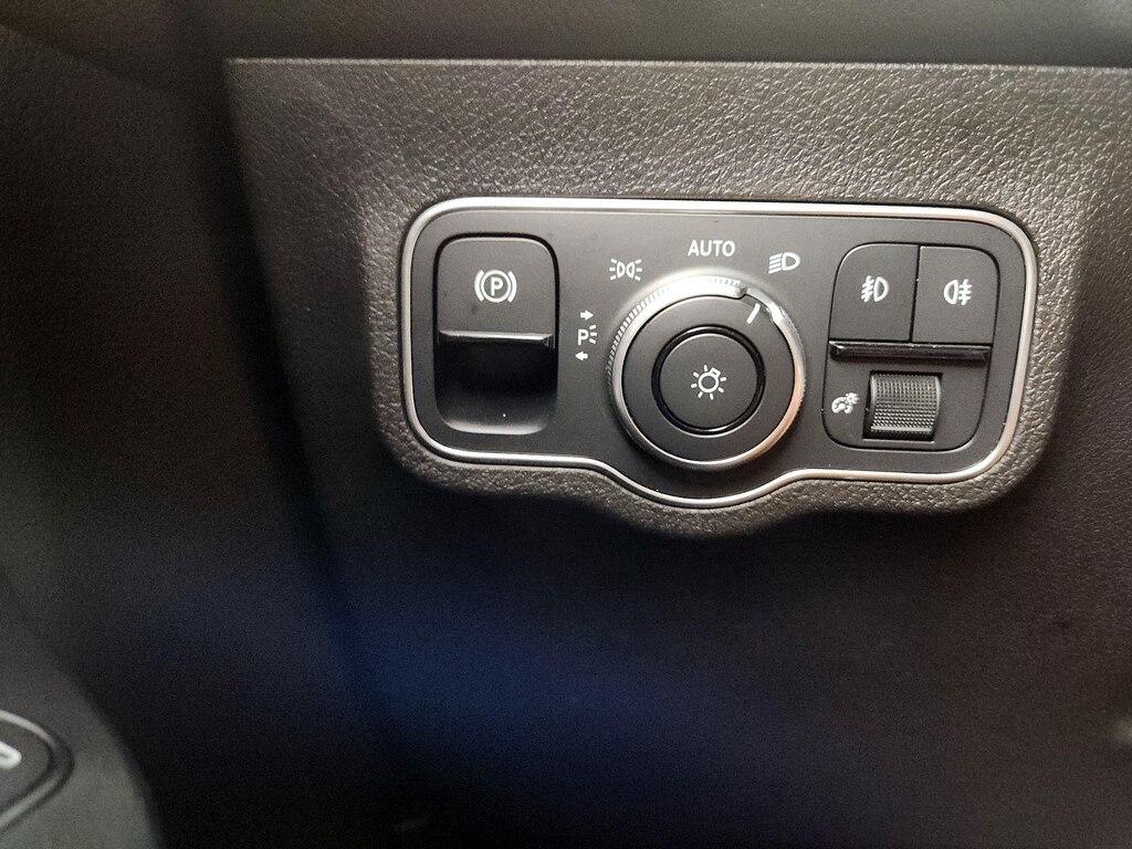 used 2021 Mercedes-Benz GLB 250 car, priced at $30,998