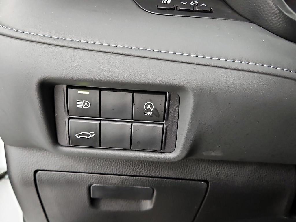 used 2023 Toyota Highlander car, priced at $38,998