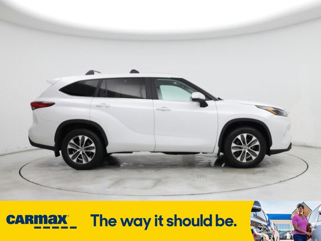 used 2023 Toyota Highlander car, priced at $38,998