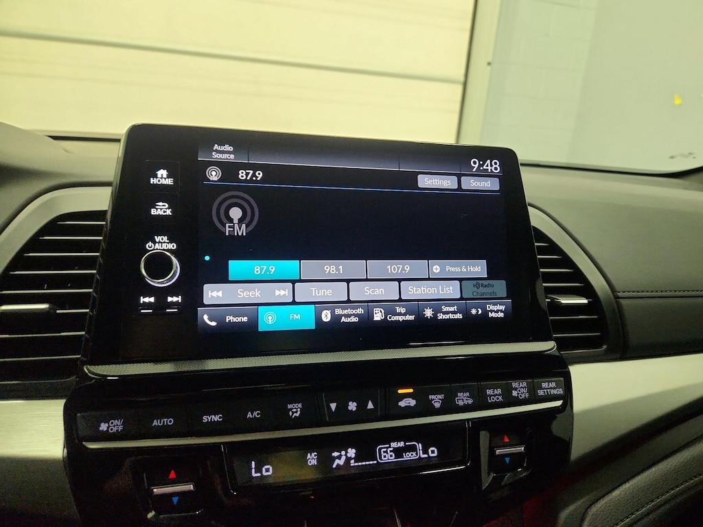 used 2025 Honda Odyssey car, priced at $43,998