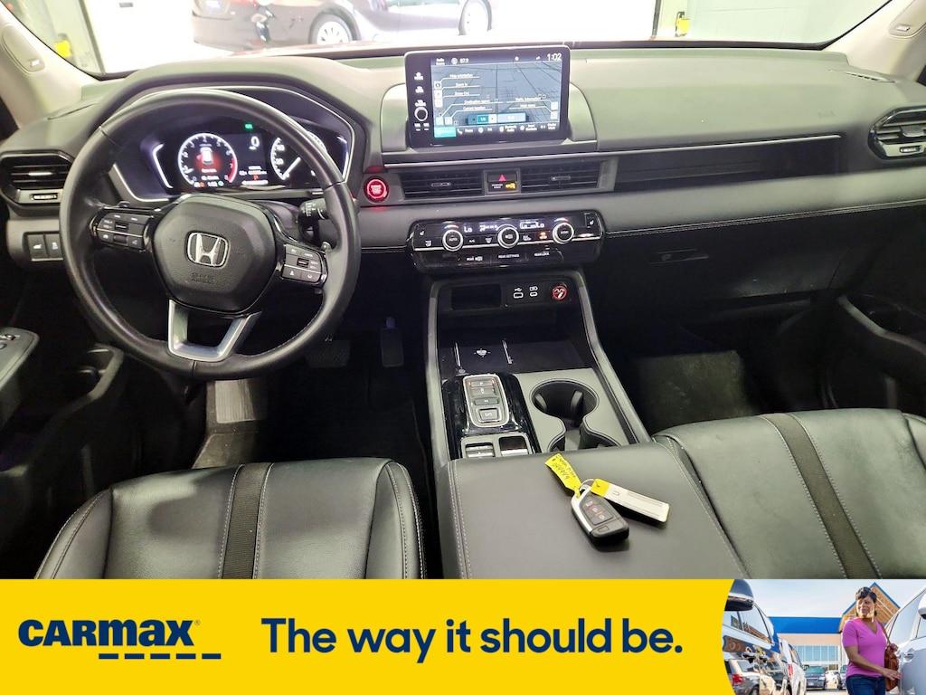 used 2023 Honda Pilot car, priced at $41,998