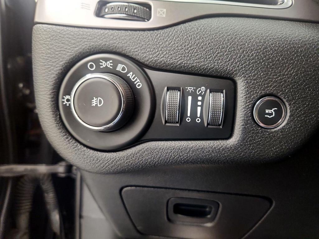 used 2019 Jeep Cherokee car, priced at $20,998