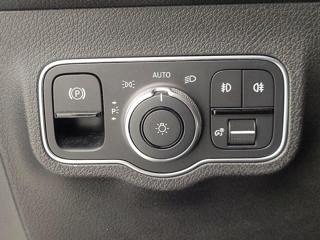 used 2022 Mercedes-Benz GLB 250 car, priced at $32,998