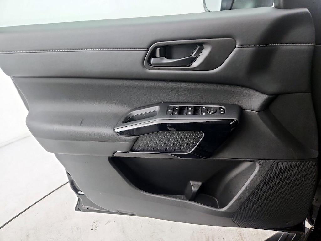 used 2025 Nissan Pathfinder car, priced at $35,998