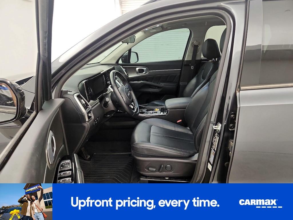 used 2022 Kia Sorento car, priced at $27,998