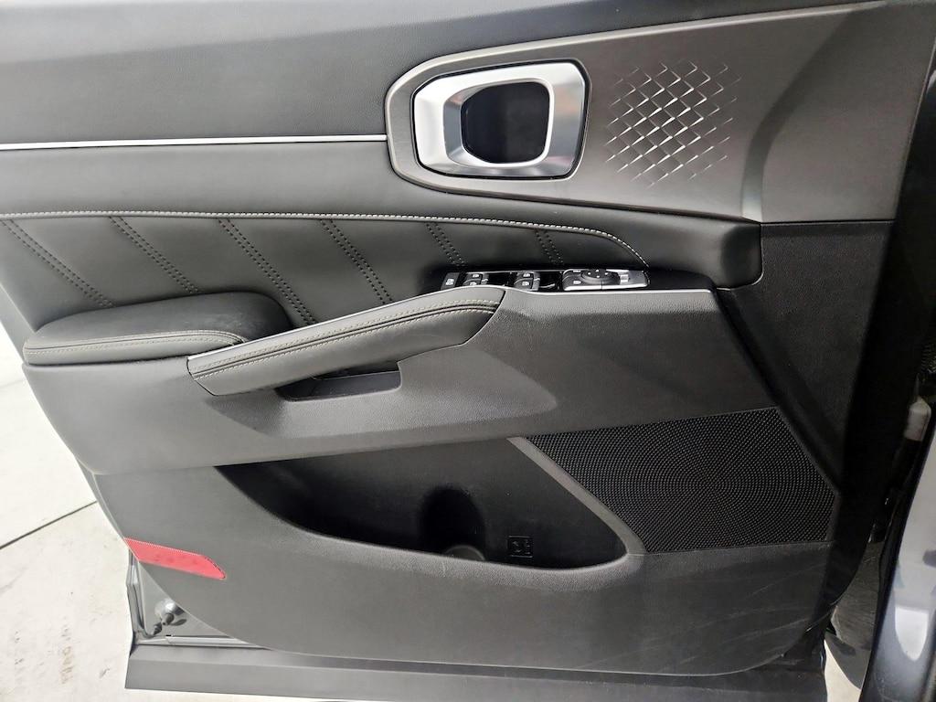 used 2022 Kia Sorento car, priced at $27,998