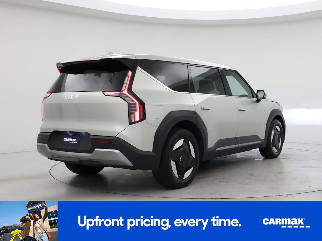 used 2024 Kia EV9 car, priced at $44,998