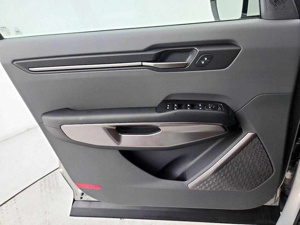 used 2024 Kia EV9 car, priced at $44,998