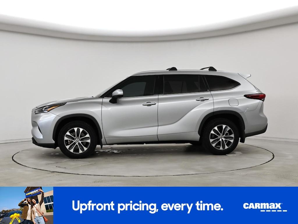 used 2021 Toyota Highlander car, priced at $33,998